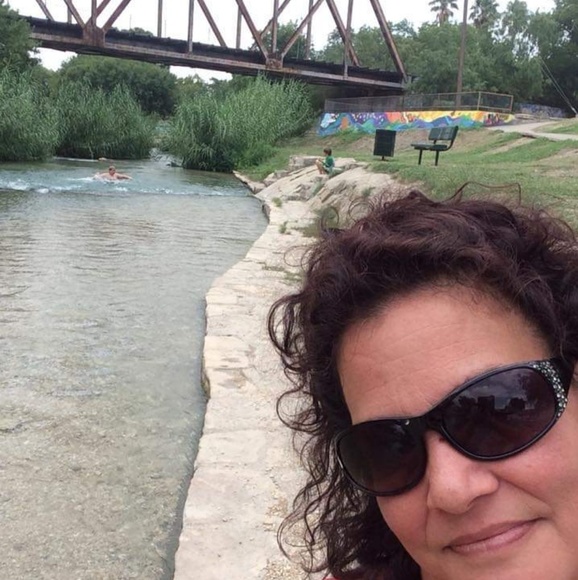 Meet your Posher, Rikki - Picture 1 of 1